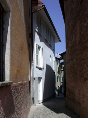 Casa unifamiliare nel nucleo - Restauro facciata e trasformazione spazio interno, Carona, Svizzera