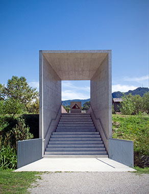 Passerella ciclo-pedonale sul fiume Vedeggio, Ticino, Svizzera